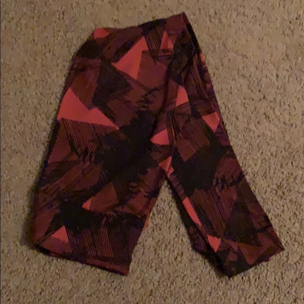 NWOT LuLaRoe buttery soft leggings OS